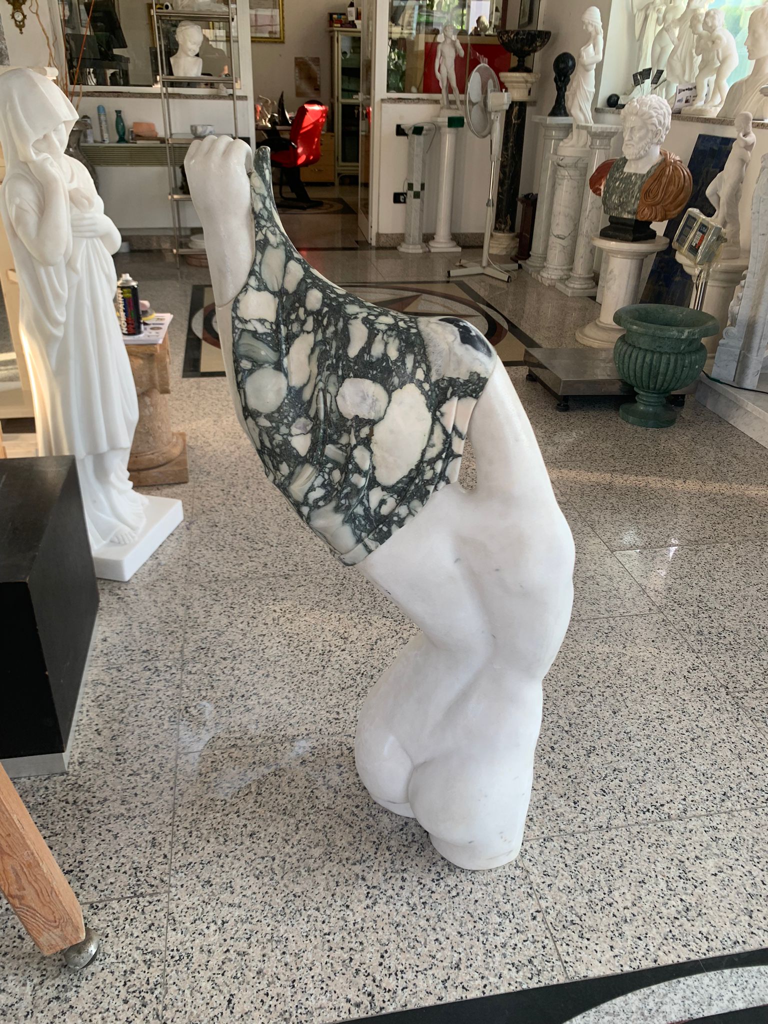 Woman Sculpture in Carrara Marble and Gray H 115cm - Image 11
