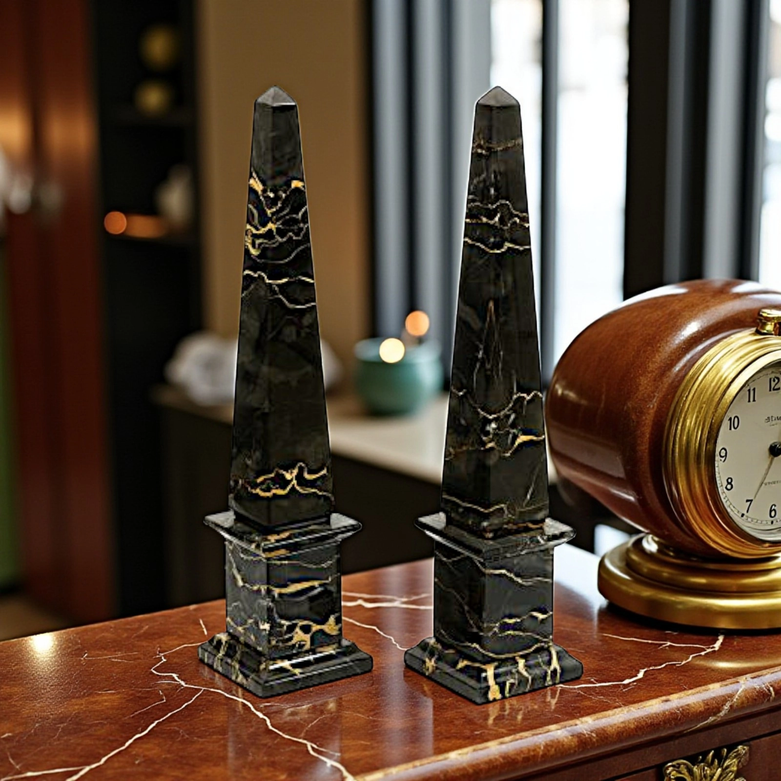 coppia-obelischi-marmo-nero-portoro-cosebelleantichemoderne