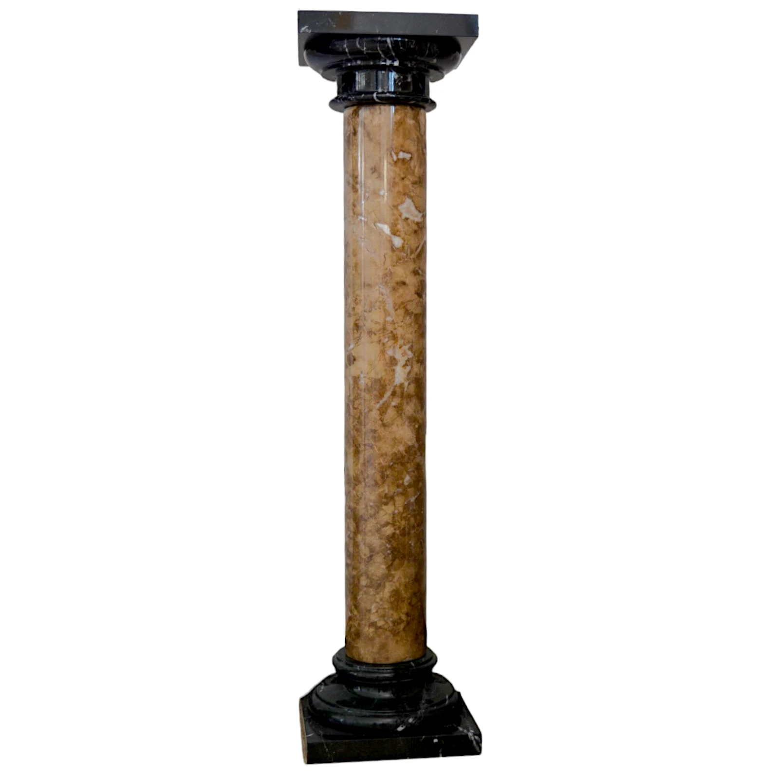 colonna-emperador-capitello-marquinia-quadrato-cosebelleantichemoderne