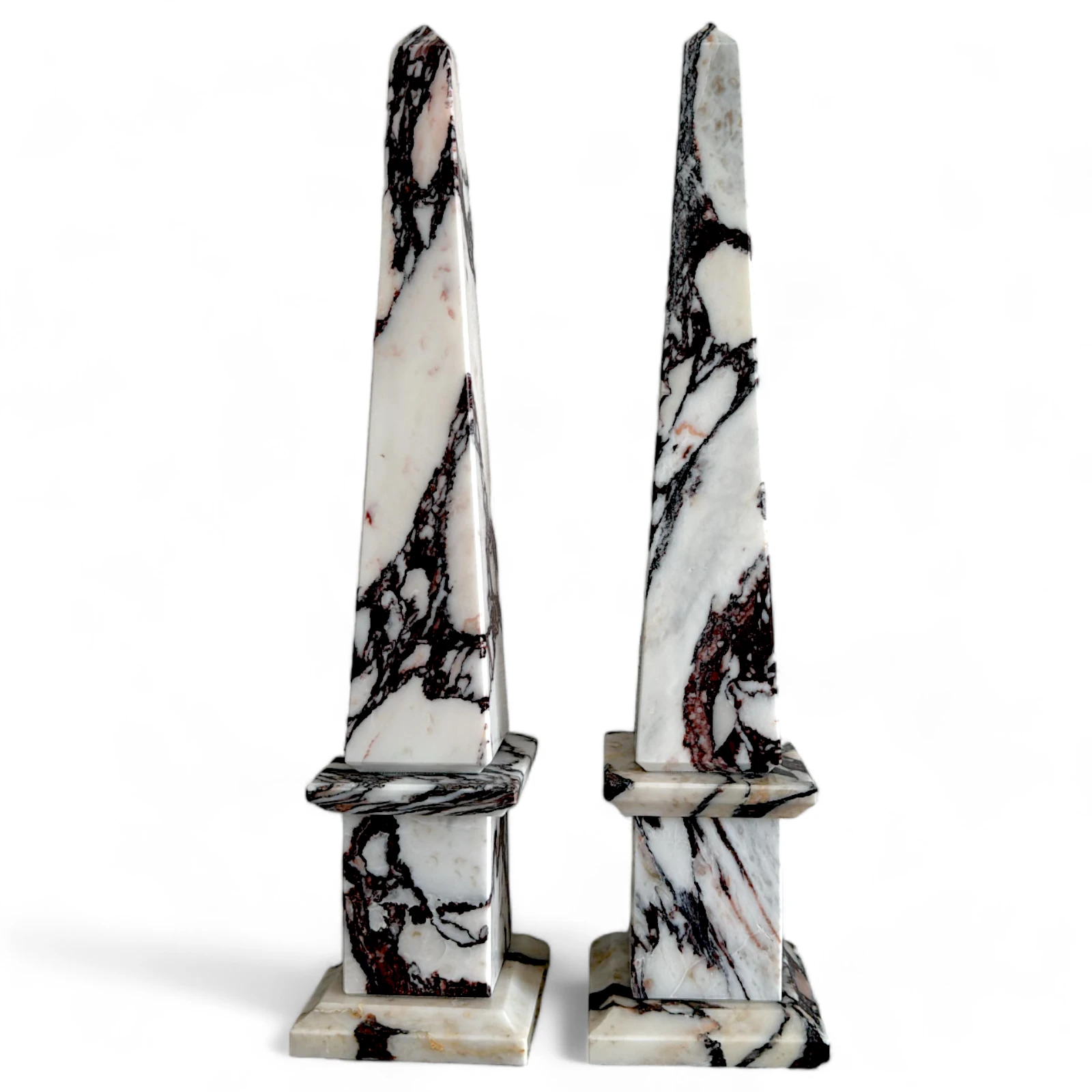 coppia-obelischi-calacatta-cosebelleantichemoderne