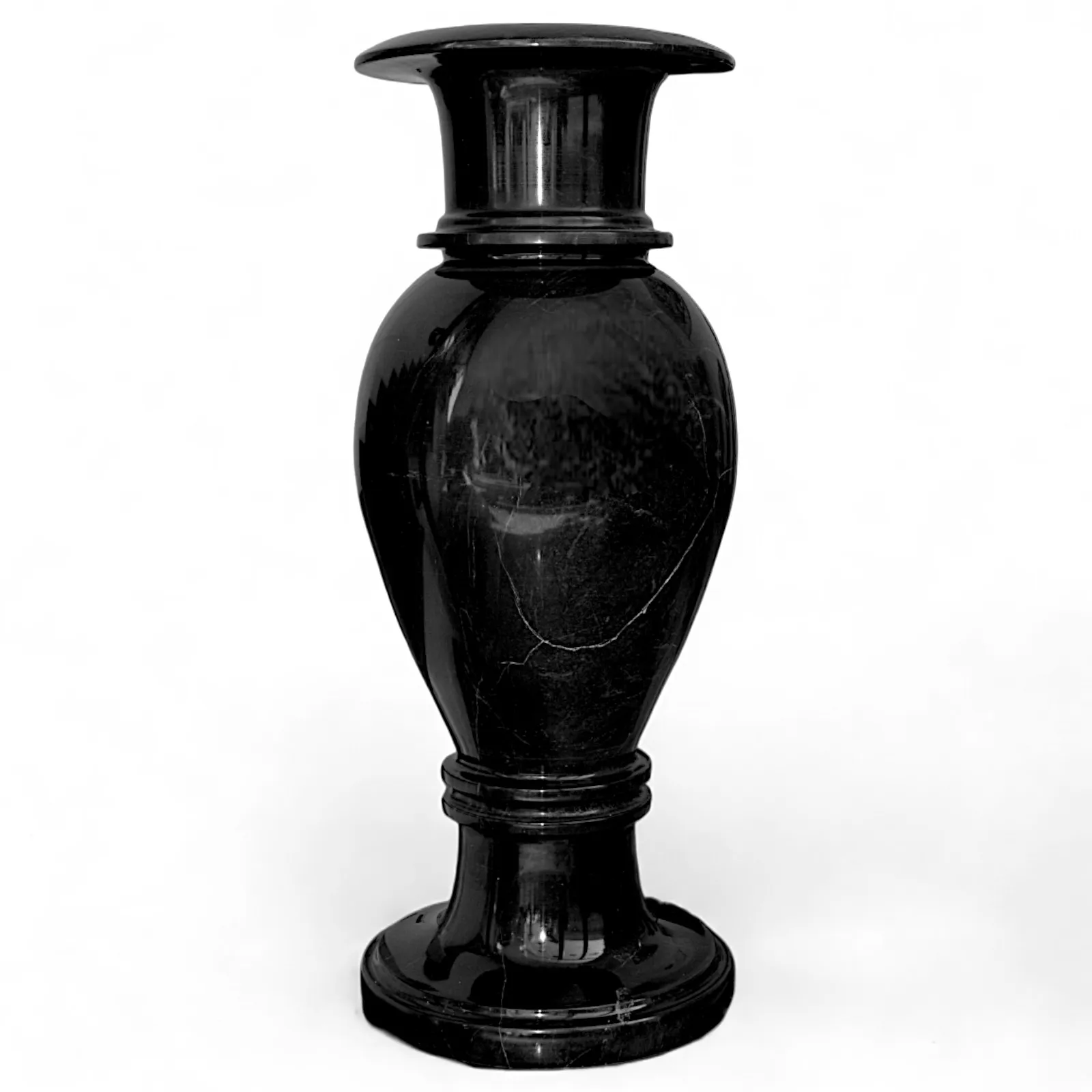vaso-marmo-nero-cosebelleantichemoderne-