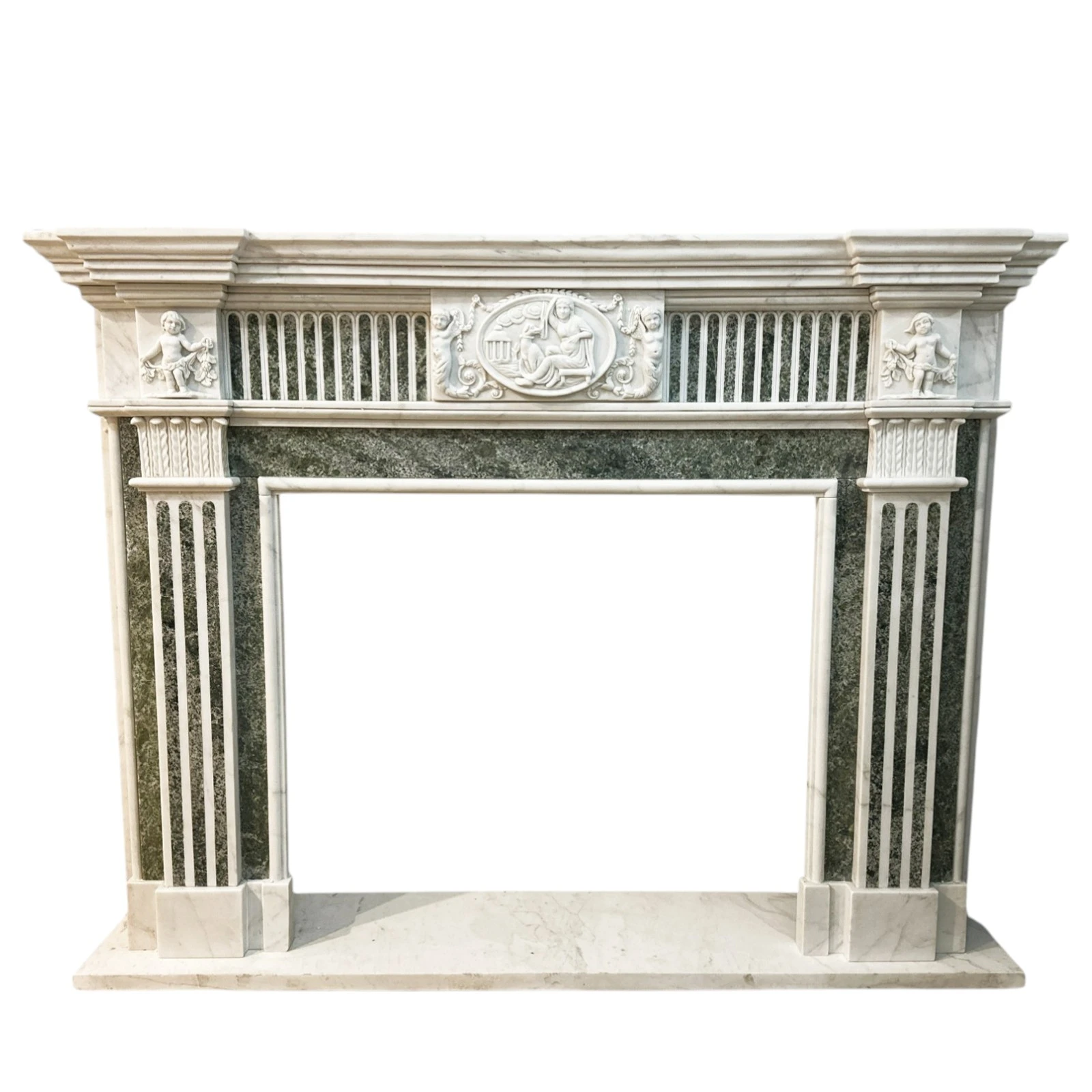 camino-decorato-marmo-bianco-carrara-verde-cosebelleantichemoderne