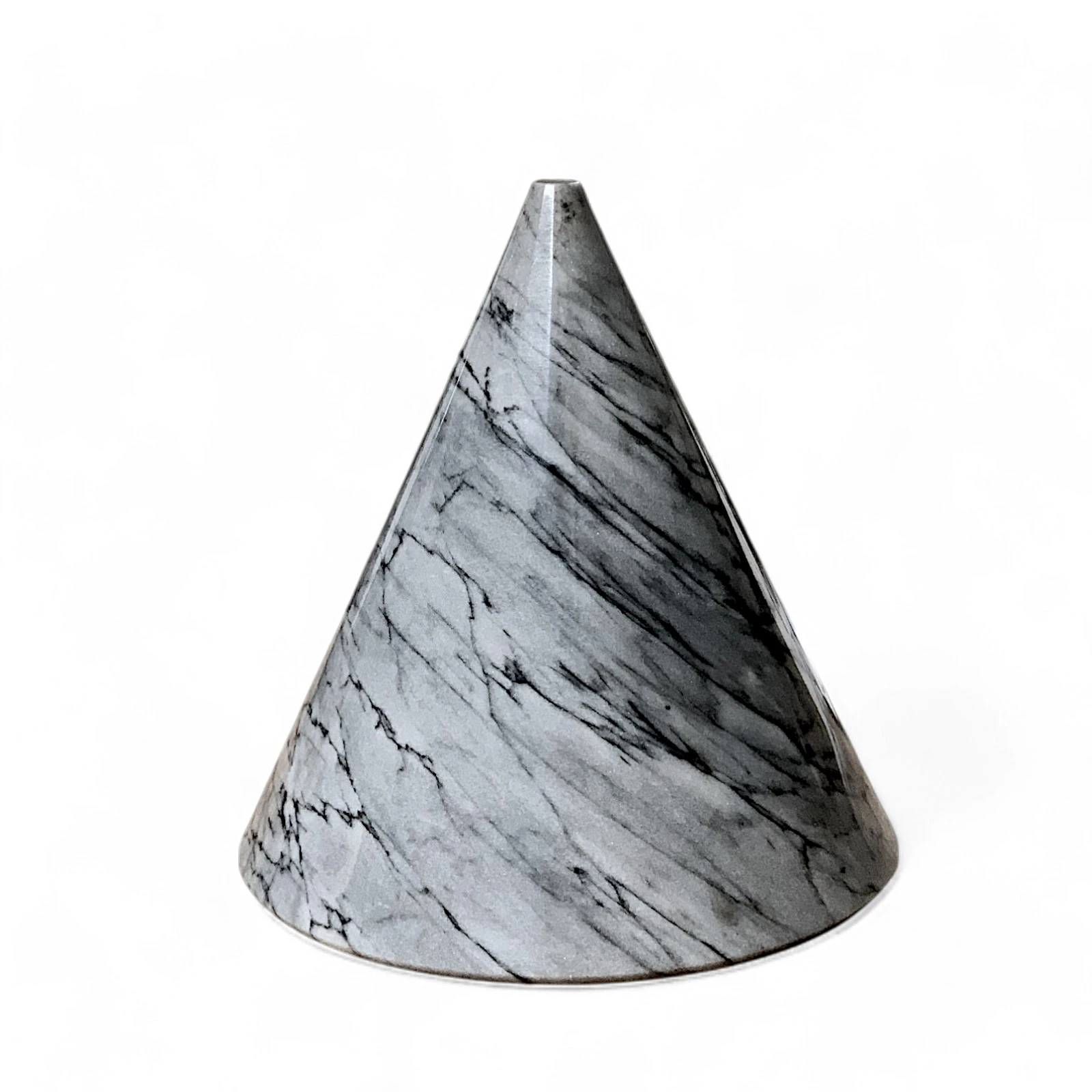cono-marmo-20-grigio-chiaro-cosebelleantichemoderne