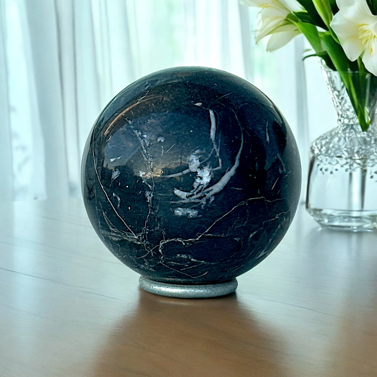 sfera-marmo-nero-10-cosebelleantichemoderne