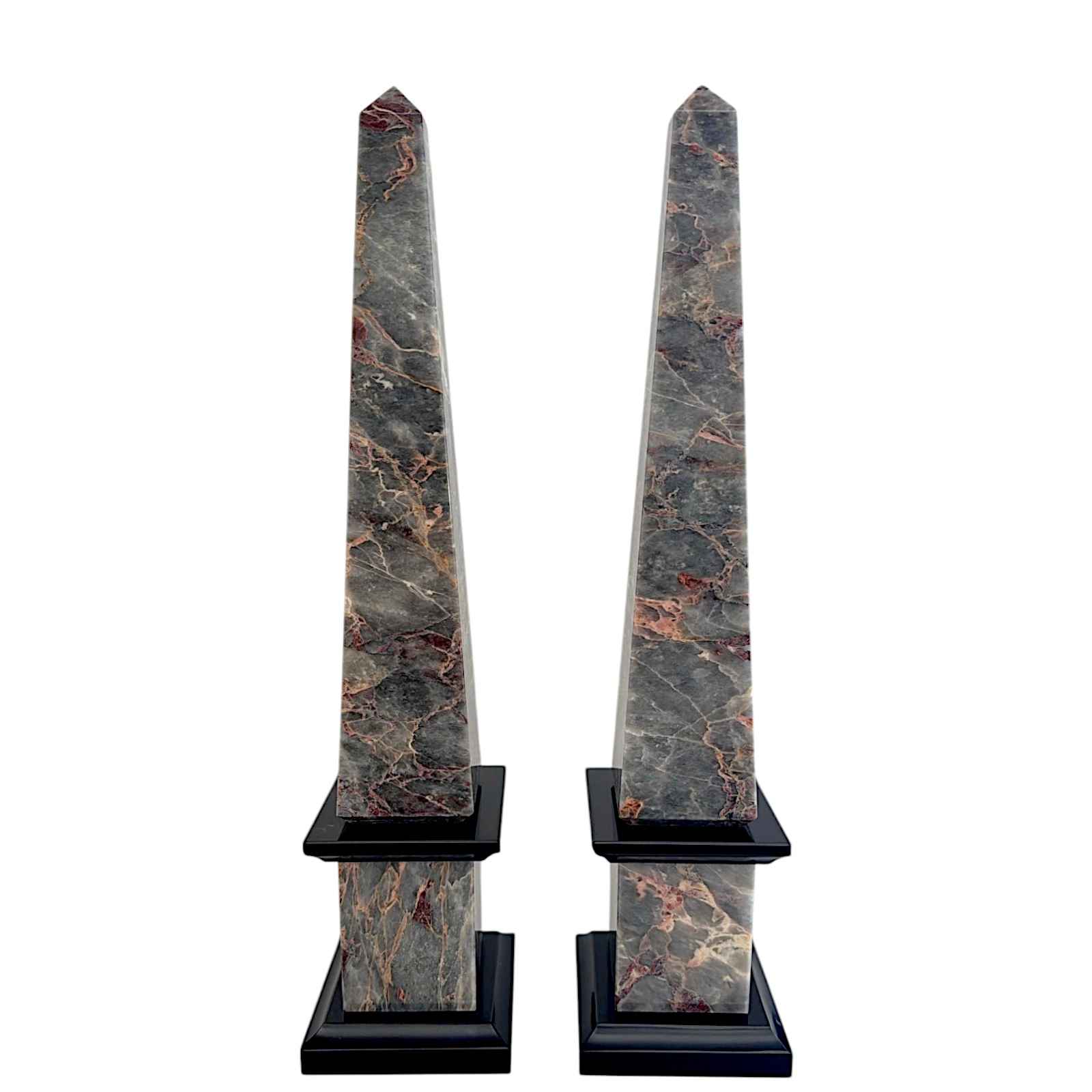 coppia-obelischi-salome-belgio-cosebelleantichemoderne