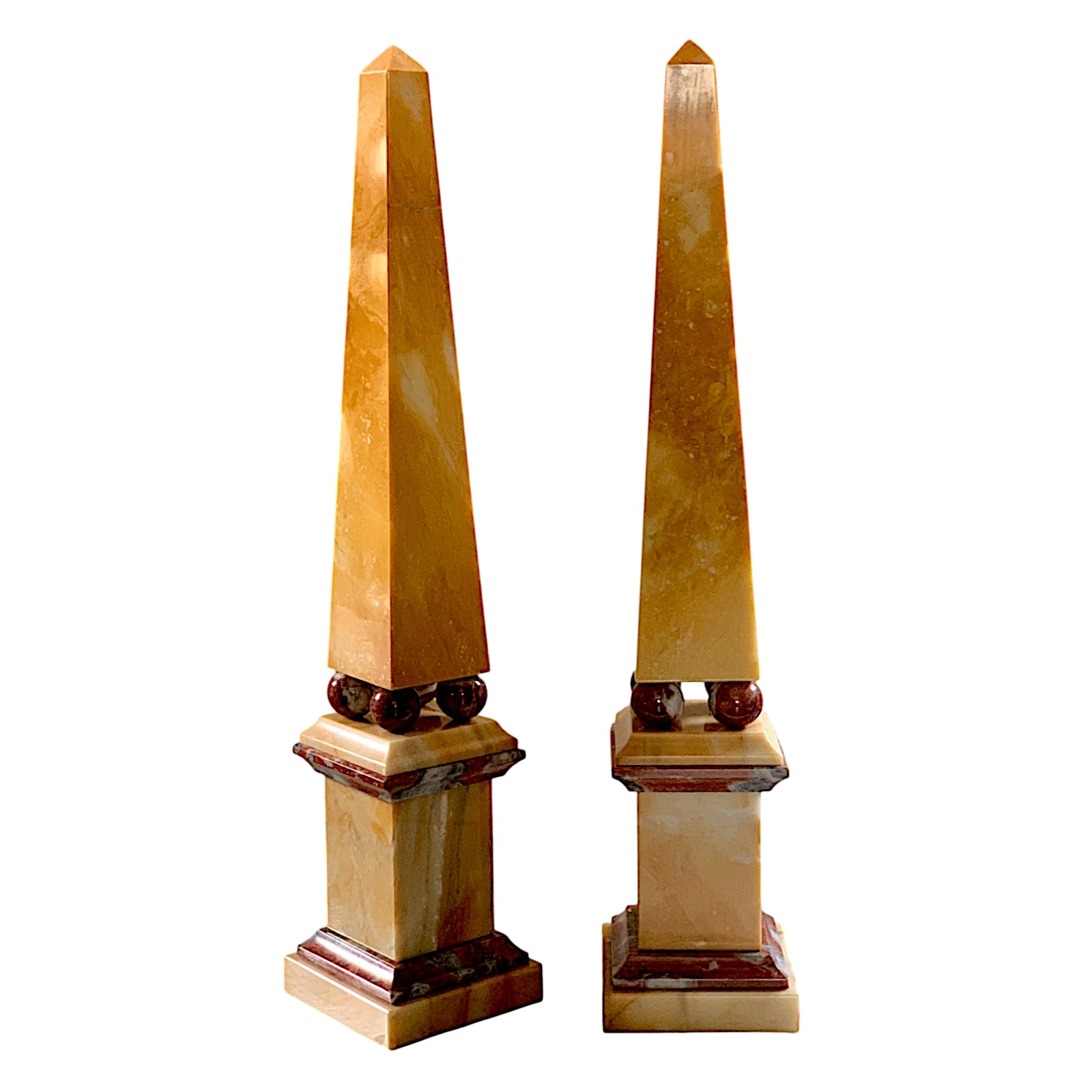 coppia-obelischi-giallo-rosso-sfere-cosebelleantichemodern