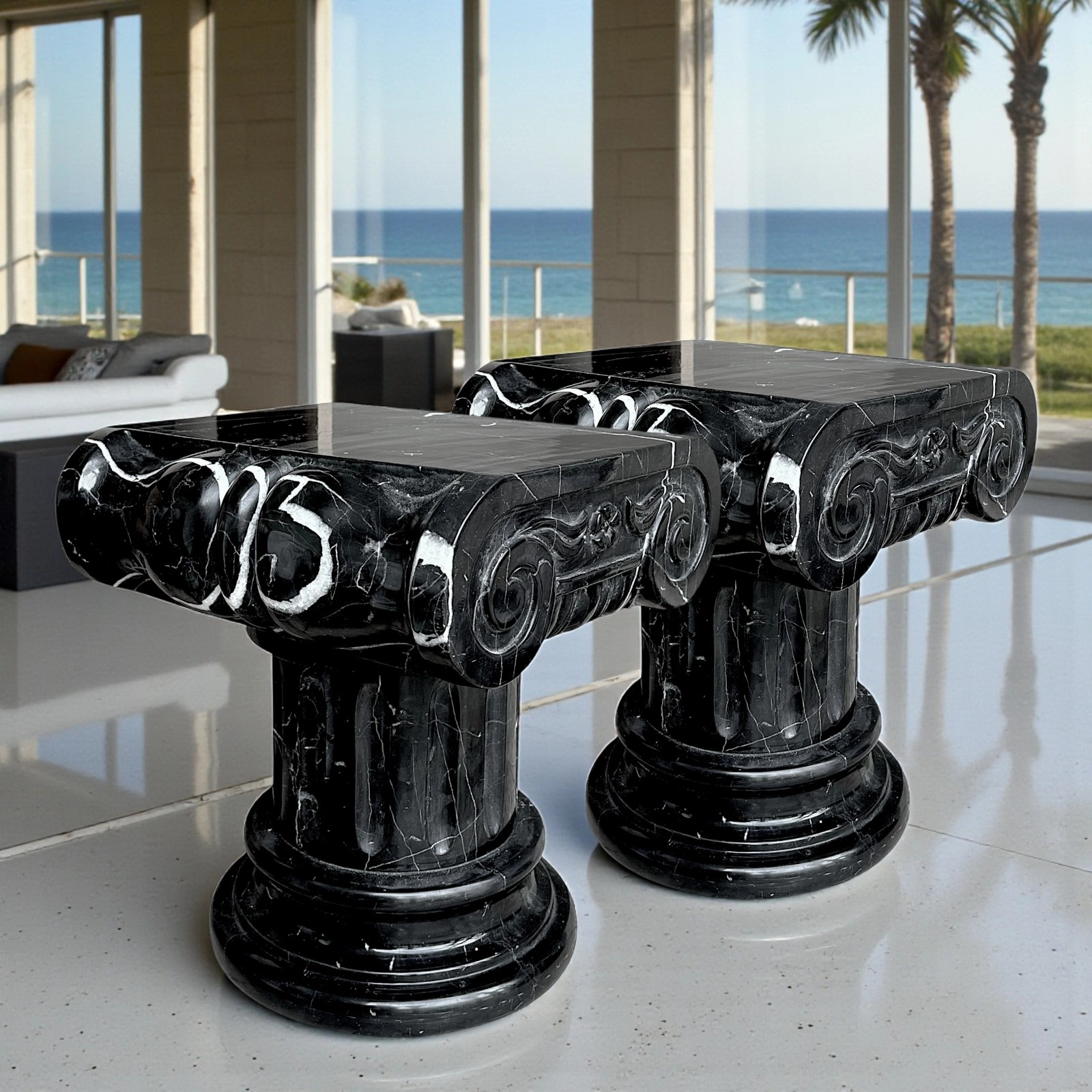 coppia-capitelli-marmo-nero-marquinia-cosebelleantichemoderne