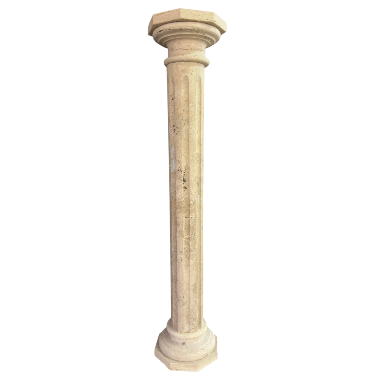 colonna-travertino-decorativa-salone-marmo-cosebelleantichemoderne