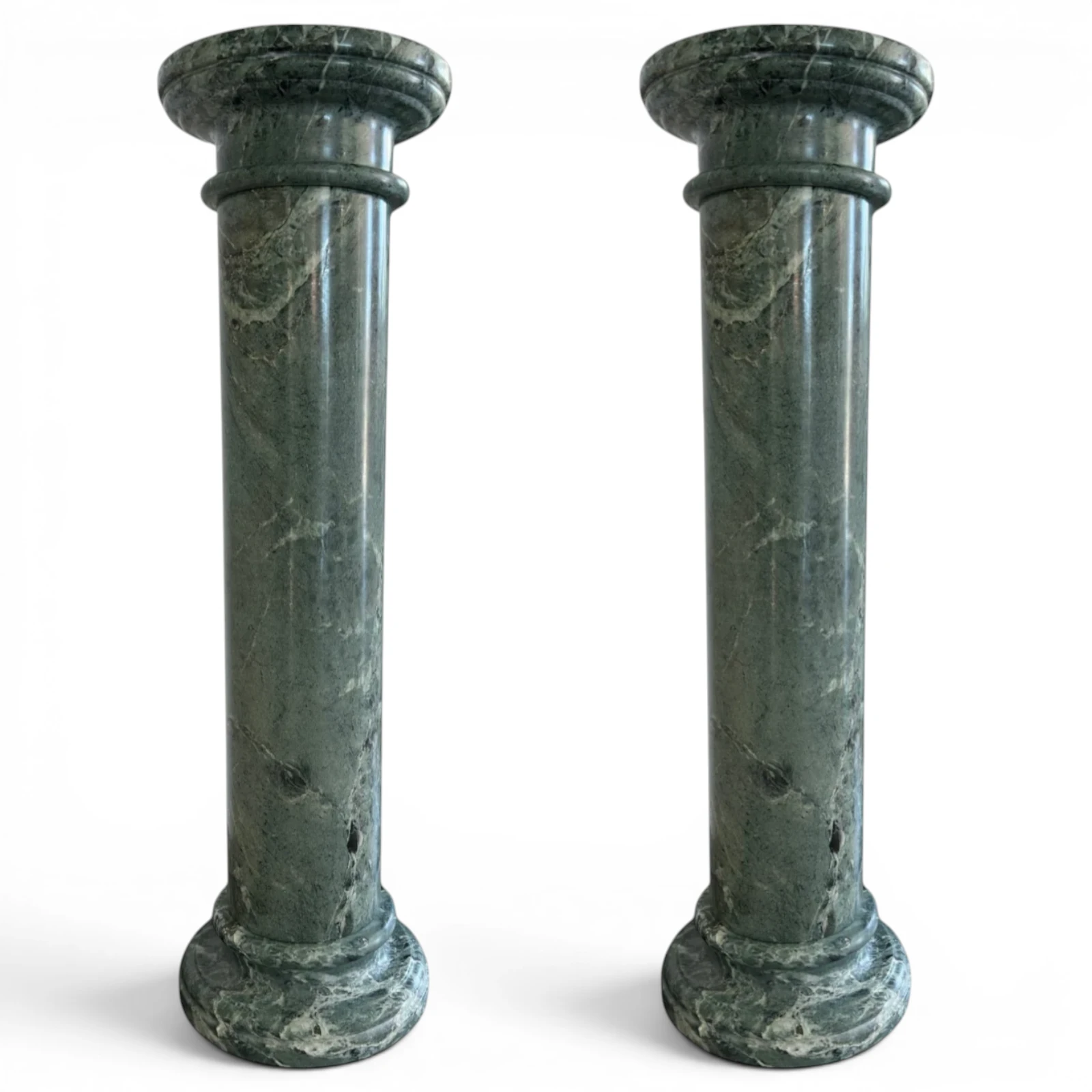coppia-colonna-verde-alpi-decorativa-salone-marmo-cosebelleantichemoderne